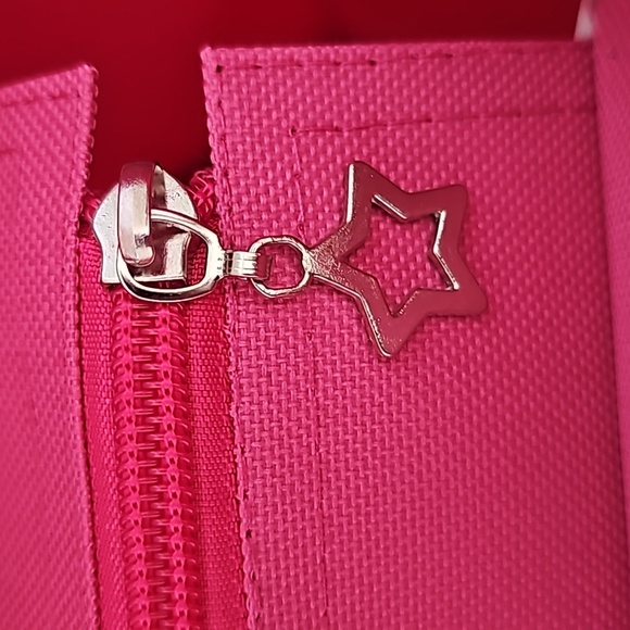 Hello Kitty Large Tote Bag - Picture 6 of 8